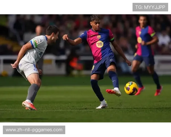 直播：西甲巴萨对皇马焦点对决