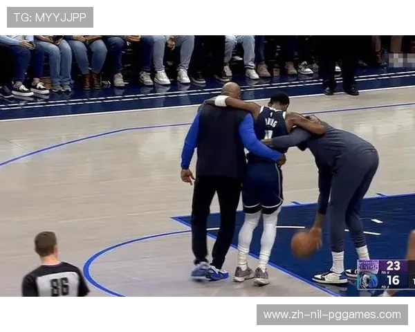 独行侠队伤病潮持续不愿看到的一幕再现球员凝重神情凸显团队凝聚力 独行侠队伤病潮持续不愿看到的一幕再现球员凝重神情凸显团队凝聚力